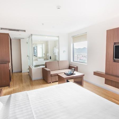 King Town Grand Hotel & Wedding Center Нячанг Экстерьер фото