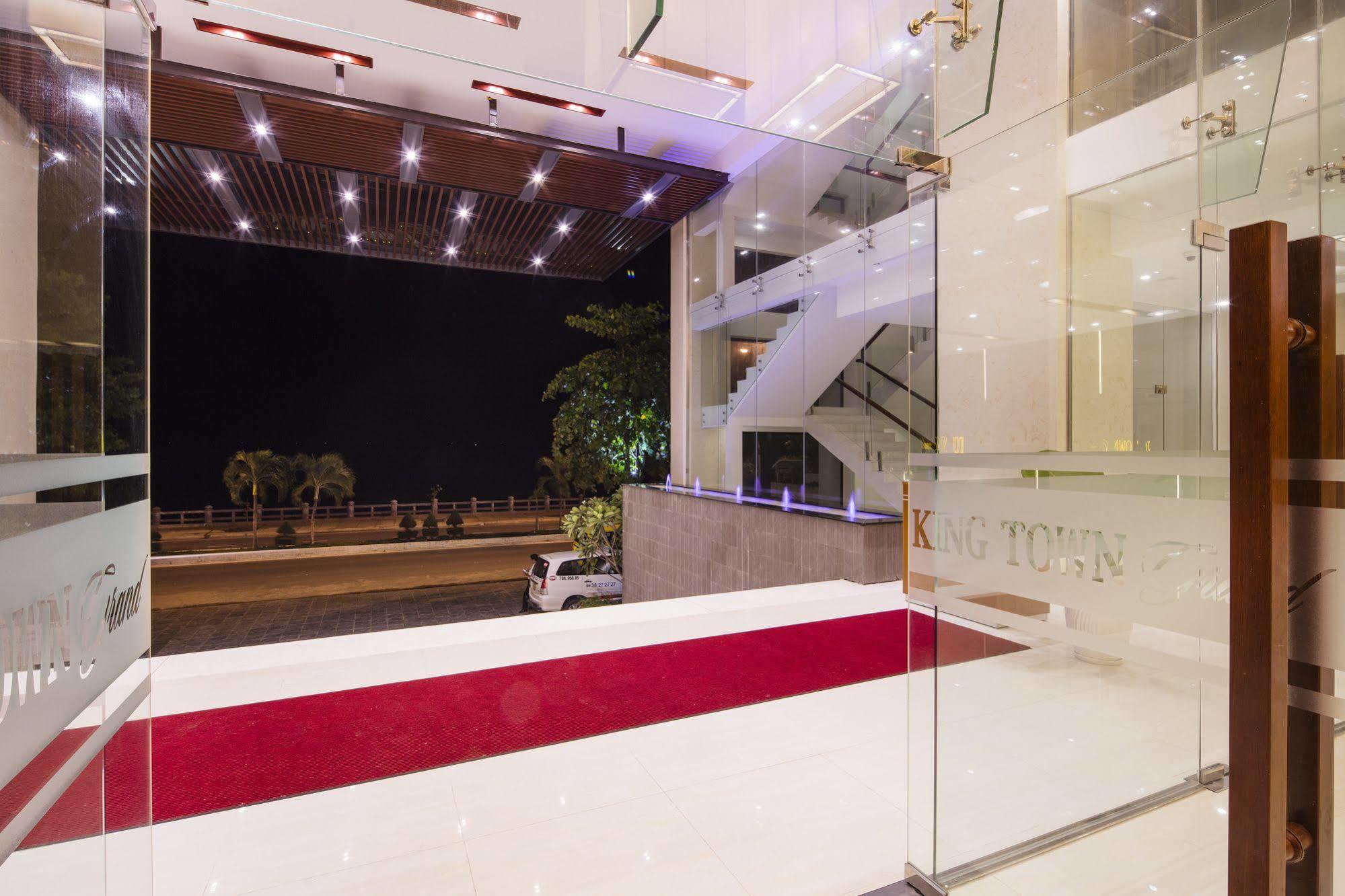 King Town Grand Hotel & Wedding Center Нячанг Экстерьер фото