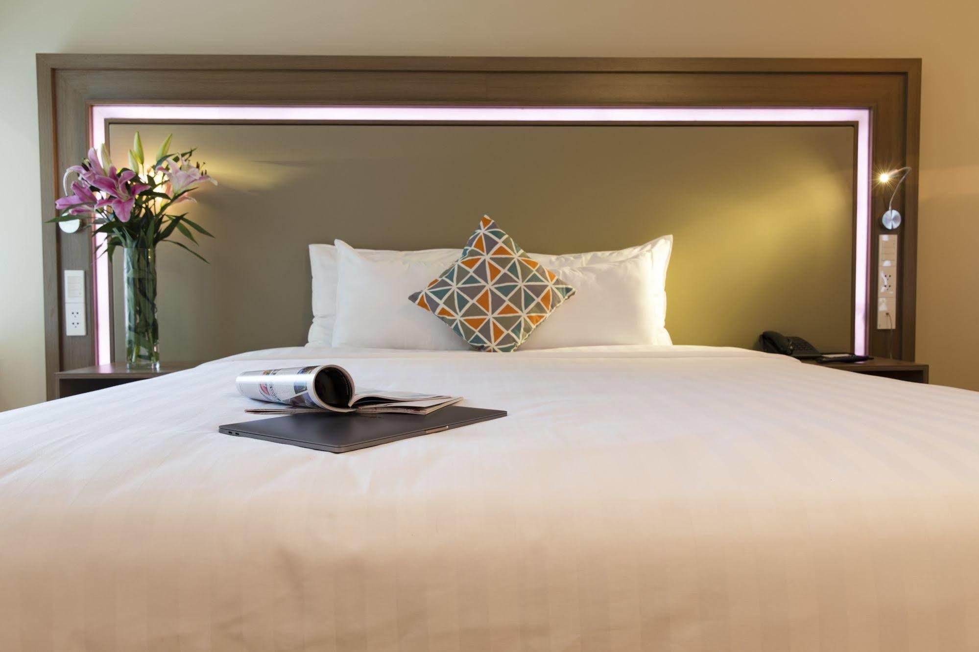 King Town Grand Hotel & Wedding Center Нячанг Экстерьер фото