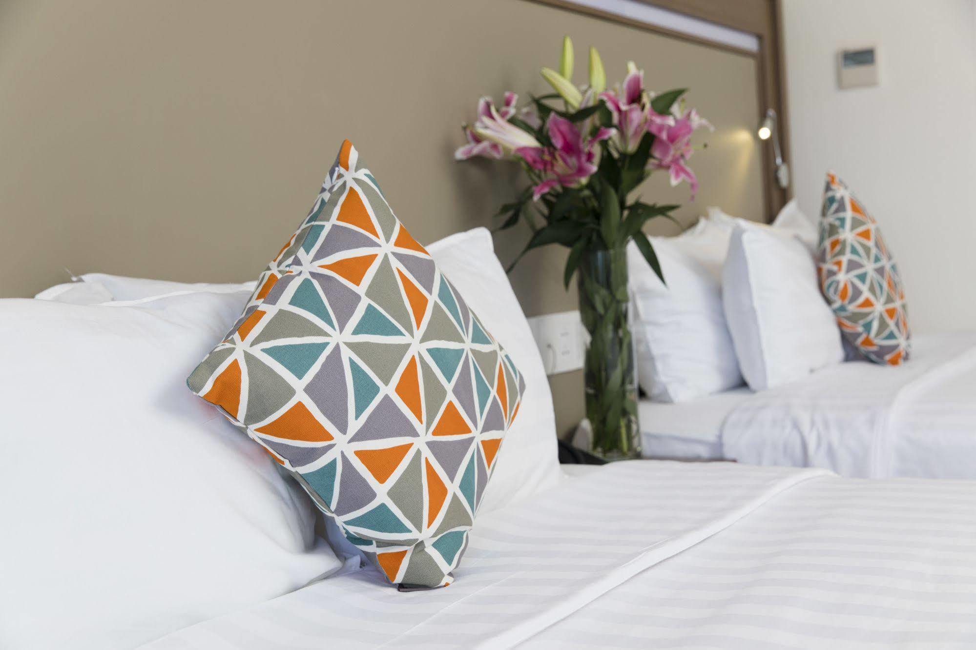 King Town Grand Hotel & Wedding Center Нячанг Экстерьер фото