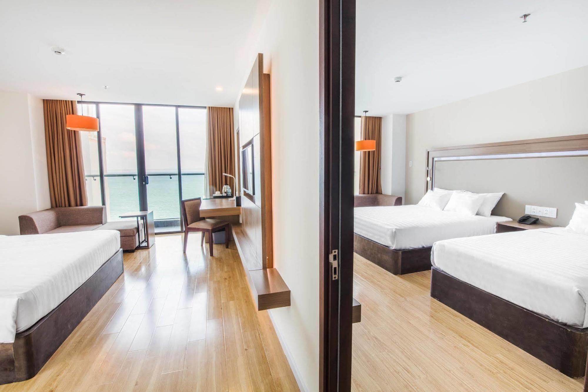 King Town Grand Hotel & Wedding Center Нячанг Экстерьер фото